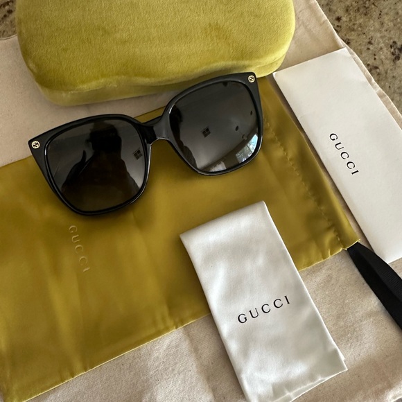 New Gucci over size square sunglasses black - Picture 6 of 8